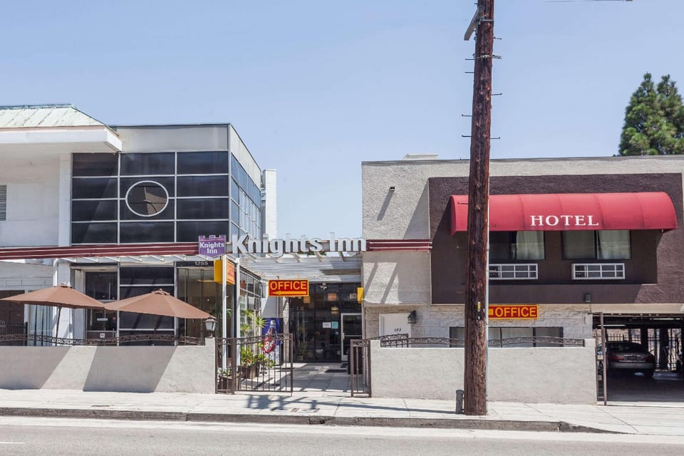 Knights Inn Hotel in Echo Park