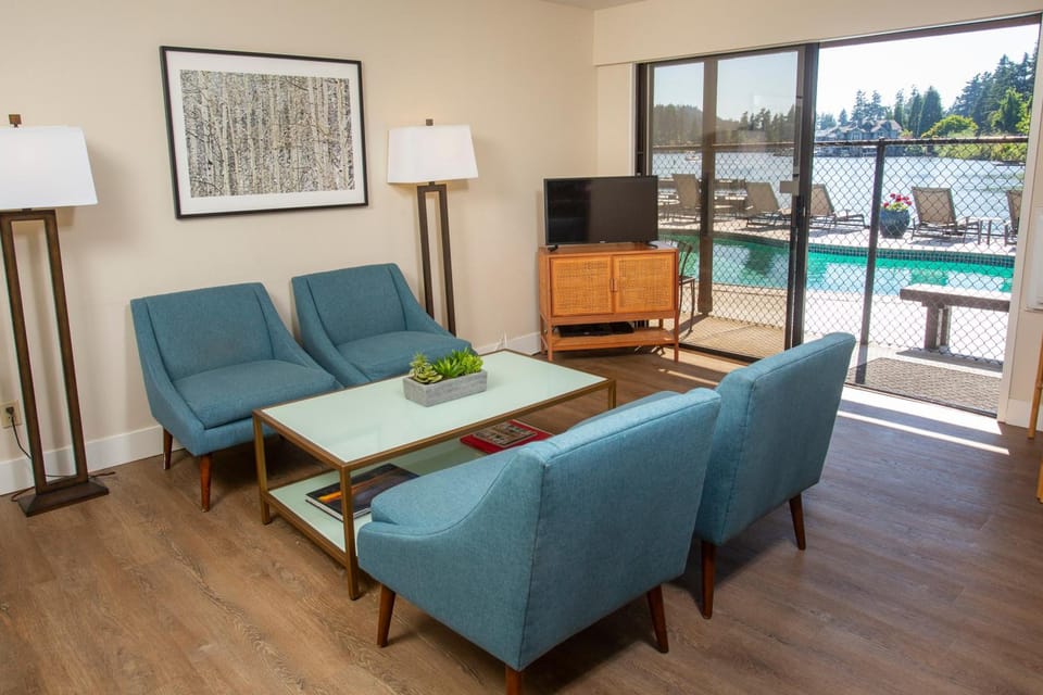 Lakeshore Inn Hotel in Lake Oswego