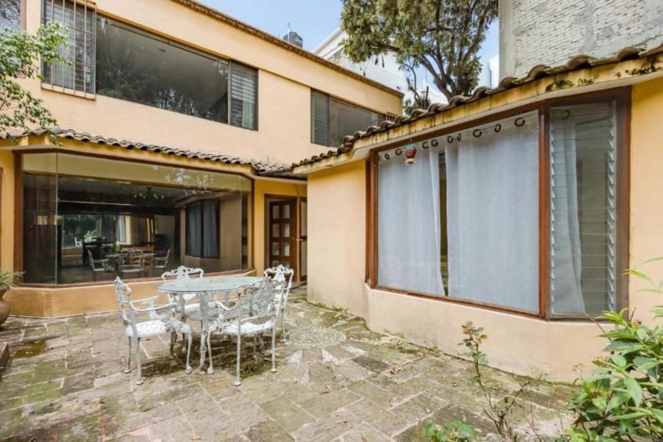 Suites Cuija Coyoacan Hotel in Mexico City