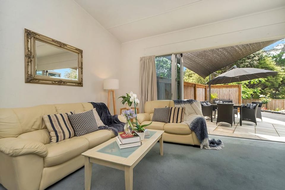 Warblers Retreat Lodge in Auckland
