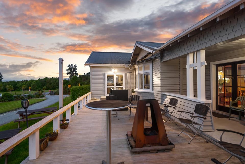 Lake Brunner Eco Lodge Lodge in West Coast