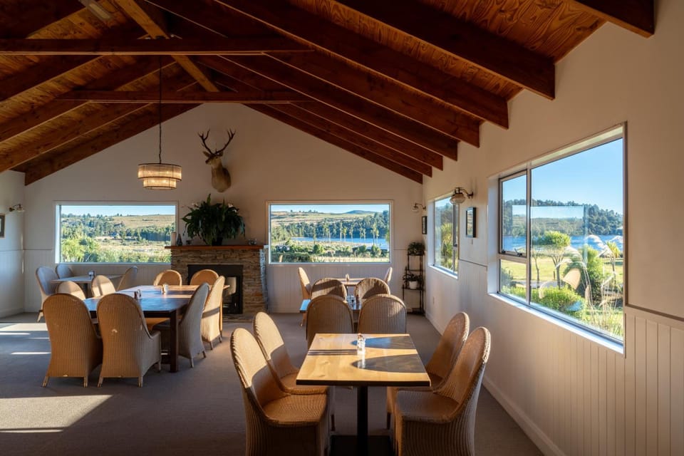 Lake Brunner Eco Lodge Lodge in West Coast