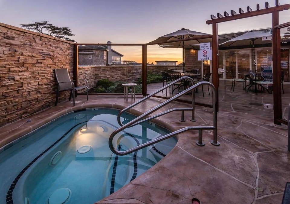 Moonstone Landing Hotel in Cambria