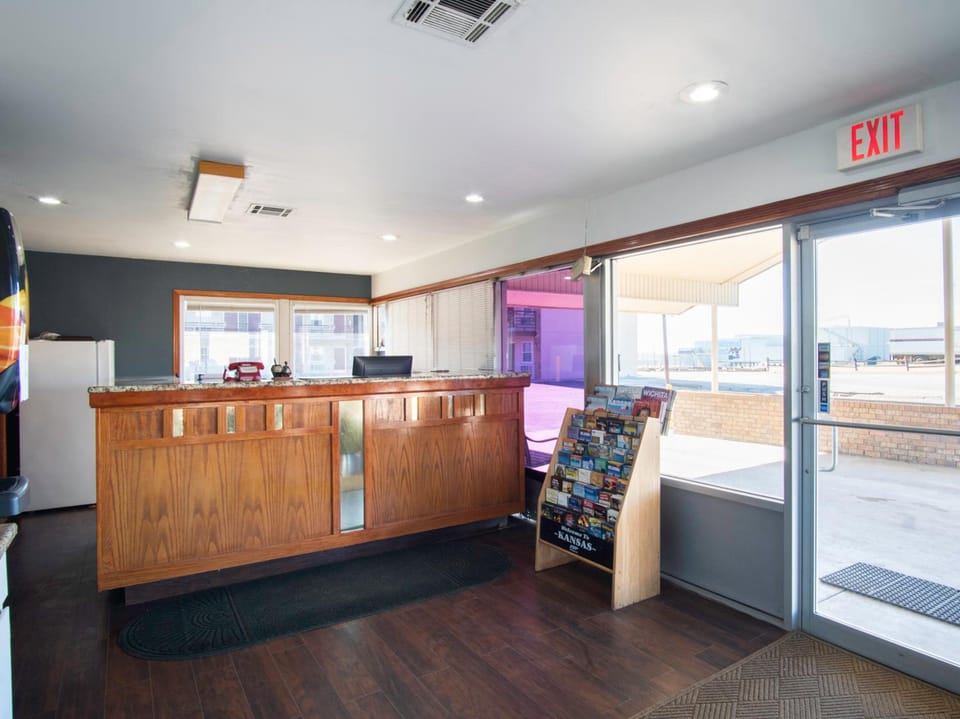 Nendels Inn & Suites Dodge City Airport Hotel in Dodge City