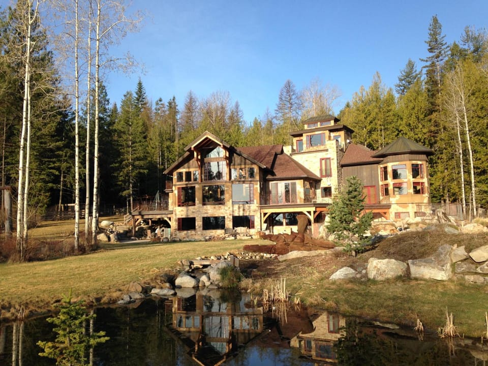 Talus Rock Retreat Lodge in Dover