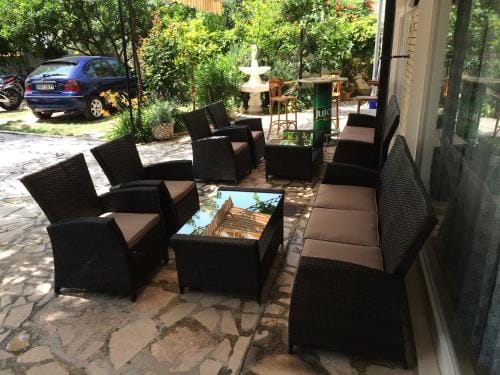 Rooms by the sea Duce, Omis - 3063 Hotel in Split-Dalmatia County