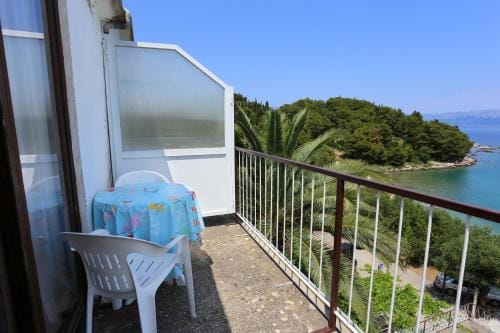 Triple Room Trpanj 258a Hotel in Dubrovnik-Neretva County