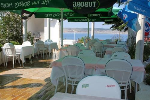 Rooms by the sea Starigrad, Paklenica - 3335 Hotel in Zadar County
