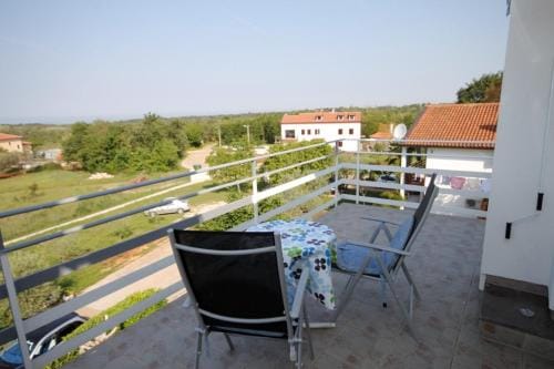 Apartments and rooms with a swimming pool Babici, Umag - 3046 Hotel in Istria County