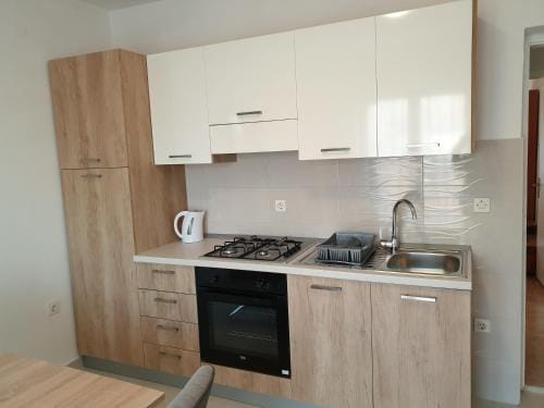 Apartments and rooms with parking space Metajna, Pag - 4120 Hotel in Zadar County