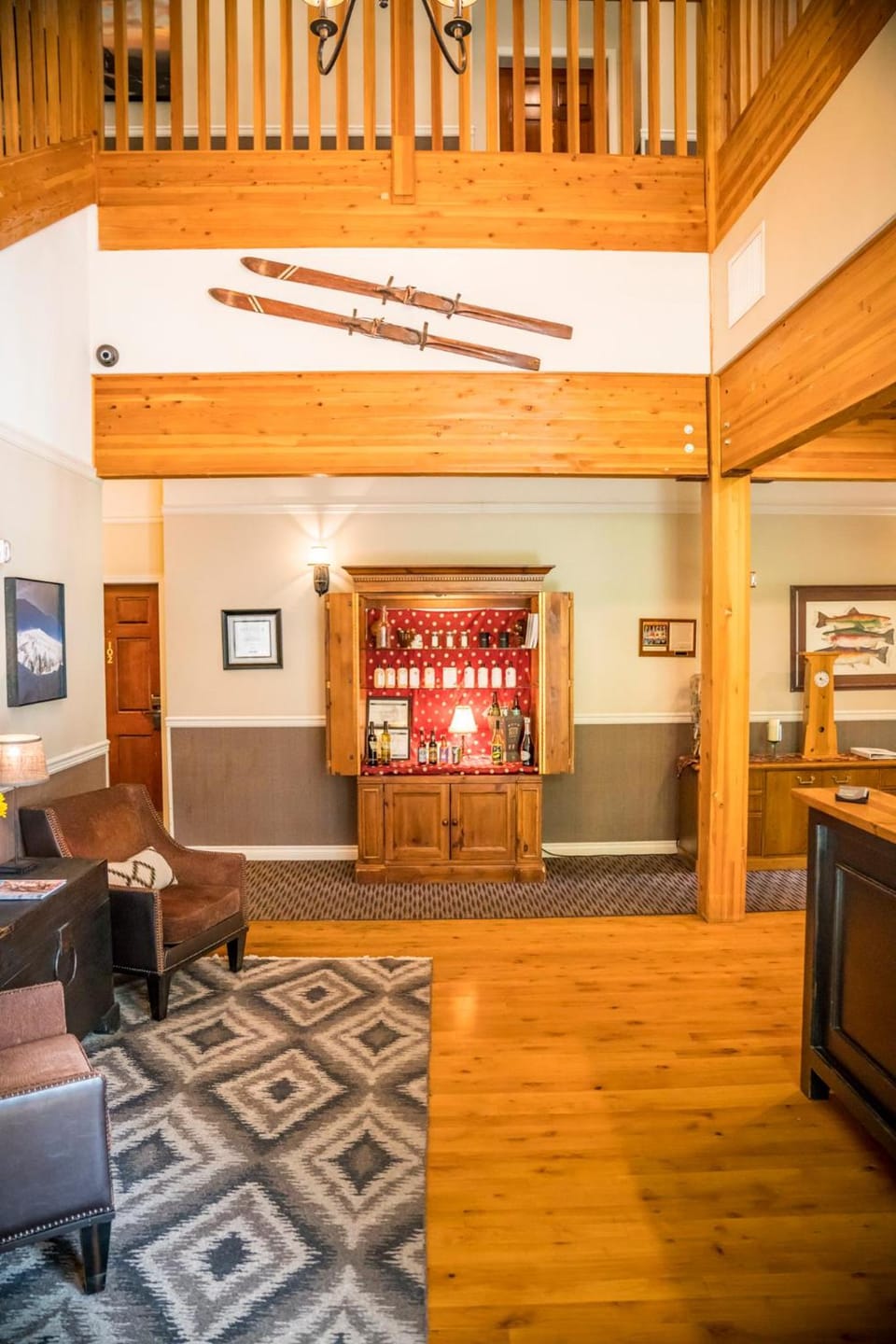 Pine Ridge Inn Hotel in Bend