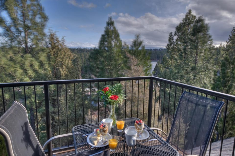 Pine Ridge Inn Hotel in Bend