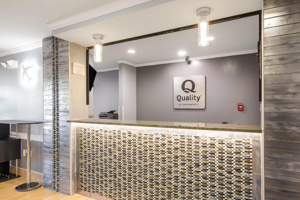 Quality Inn & Suites CVG Airport Hotel in Cincinnati