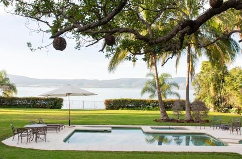 Casa Palomas Bed and Breakfast Hotel in Chapala