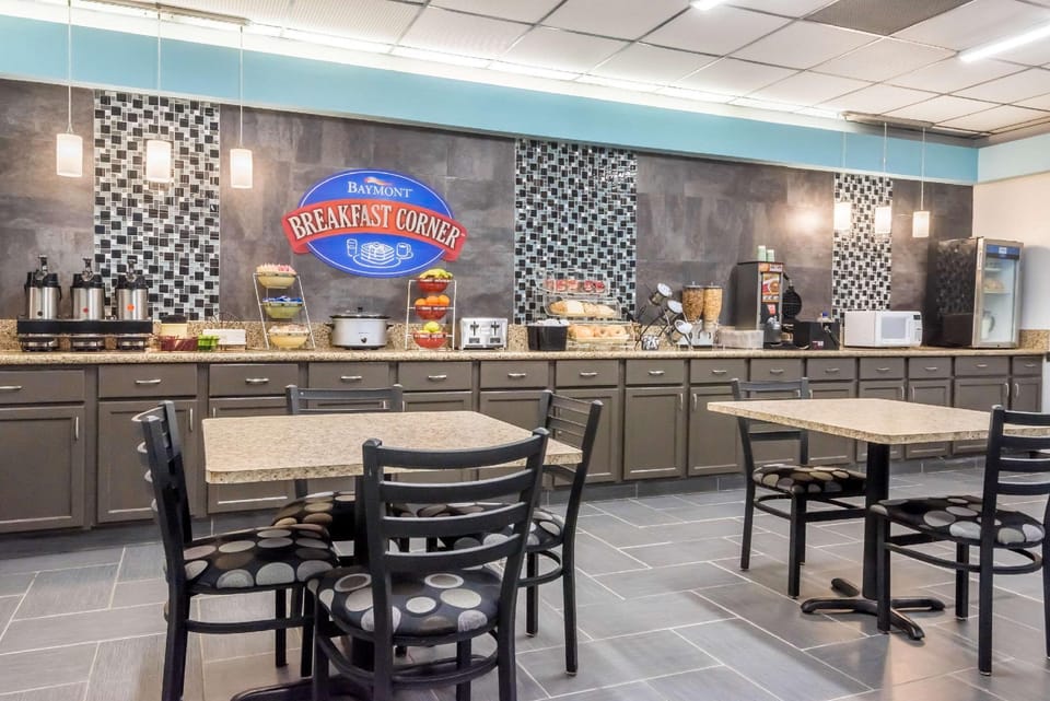 Baymont by Wyndham Kokomo Hotel in Kokomo