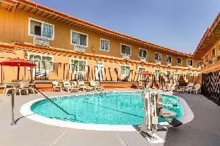Inn Hotel in Auburn