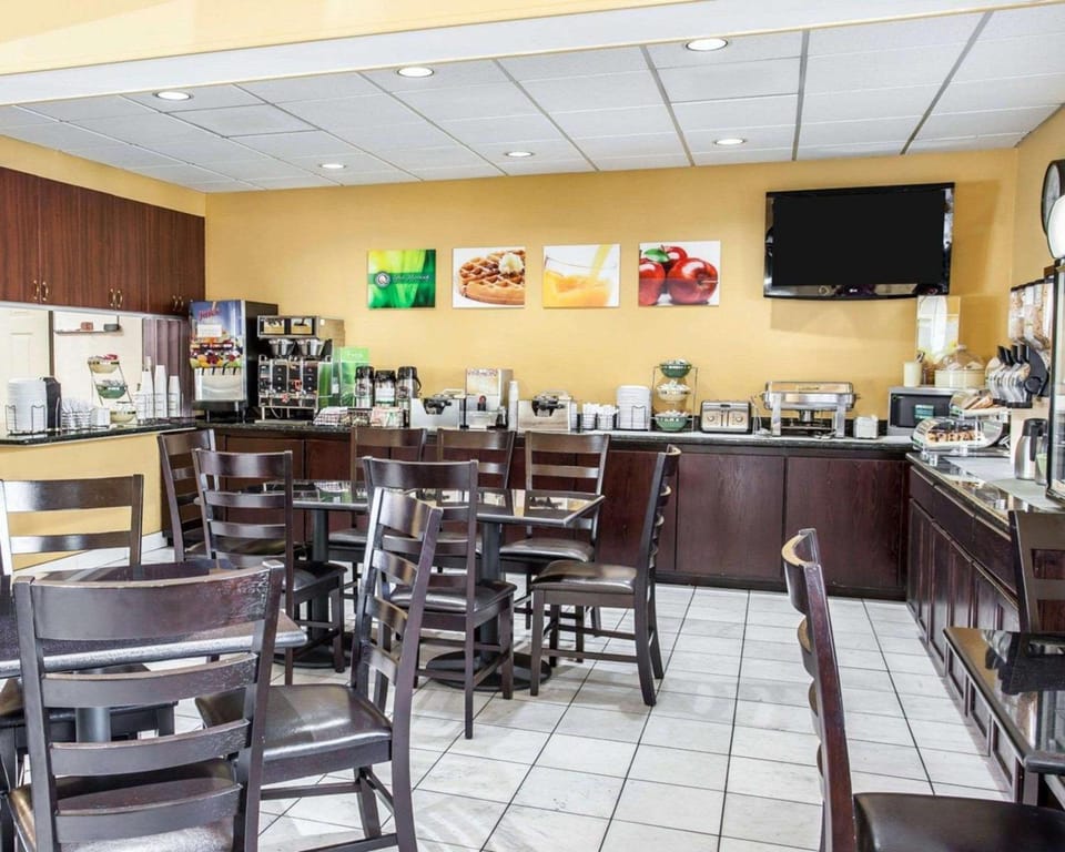 Quality Inn Grand Suites Bellingham Hotel in Bellingham