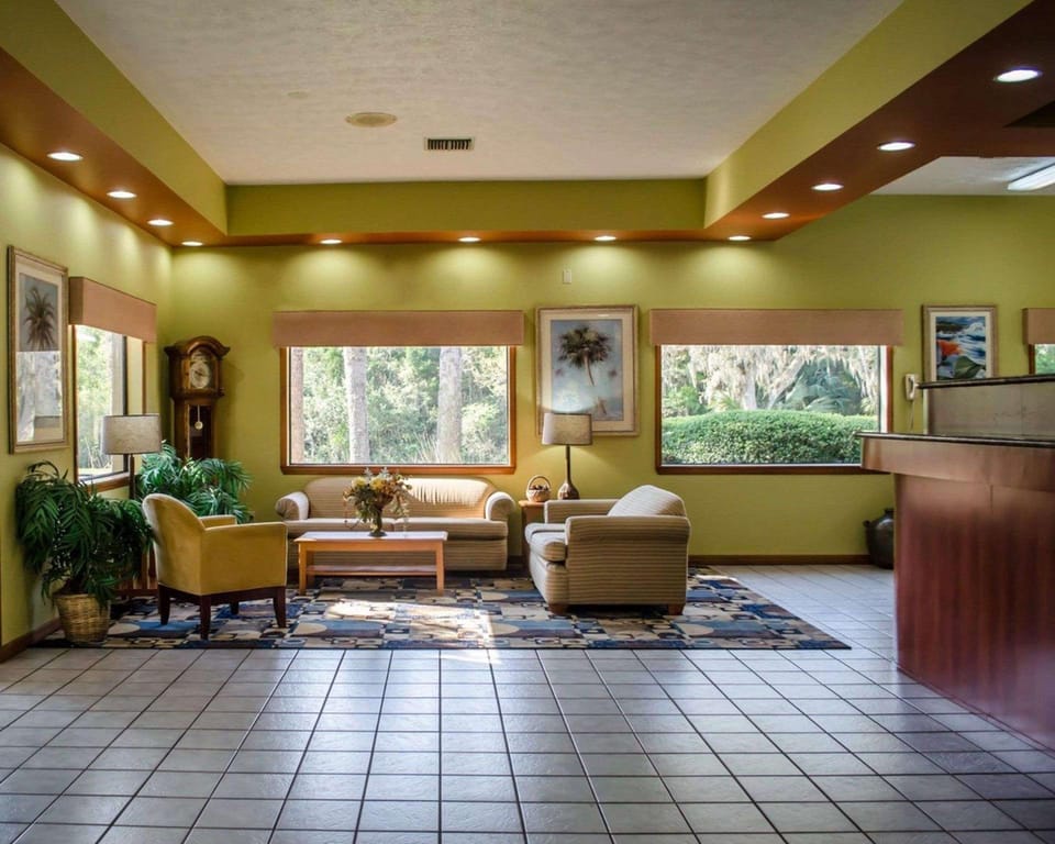 Quality Inn Crystal River Hotel in Florida