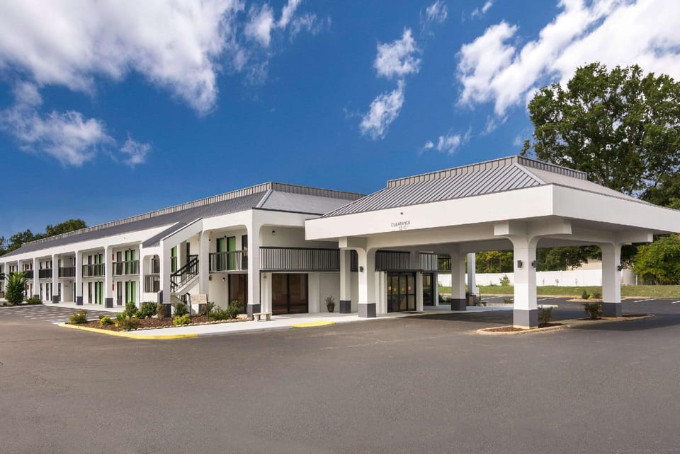 Quality Inn Emporia Hotel in Virginia