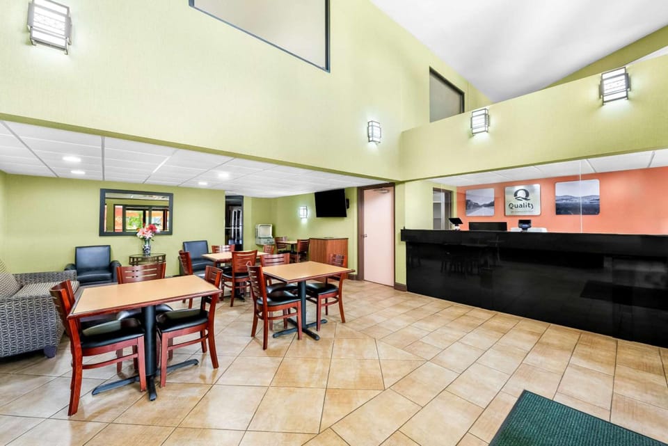 Quality Inn Selma - Smithfield Hotel in North Carolina