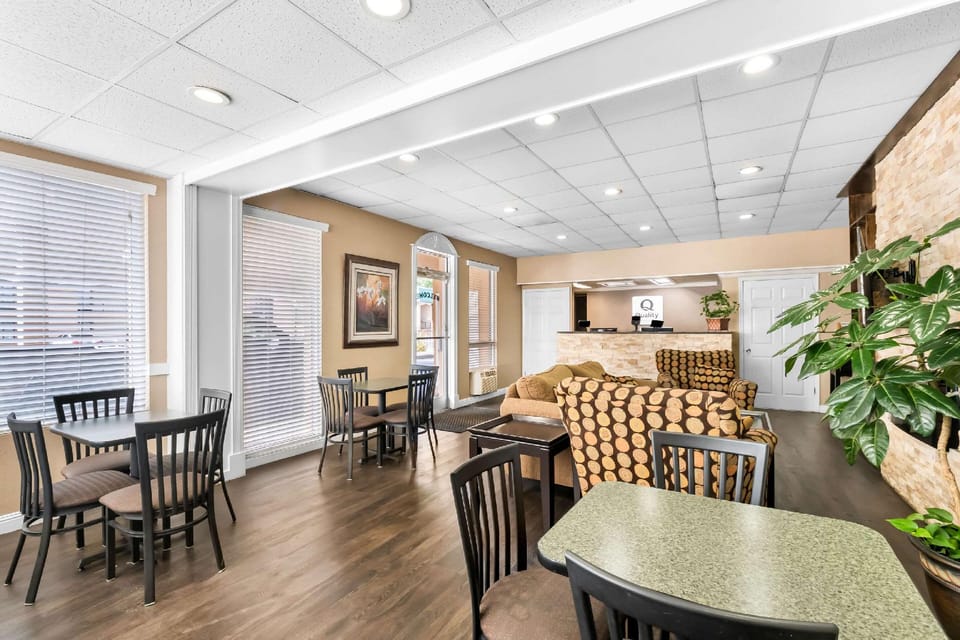 Quality Inn Tullahoma Hotel in Tennessee
