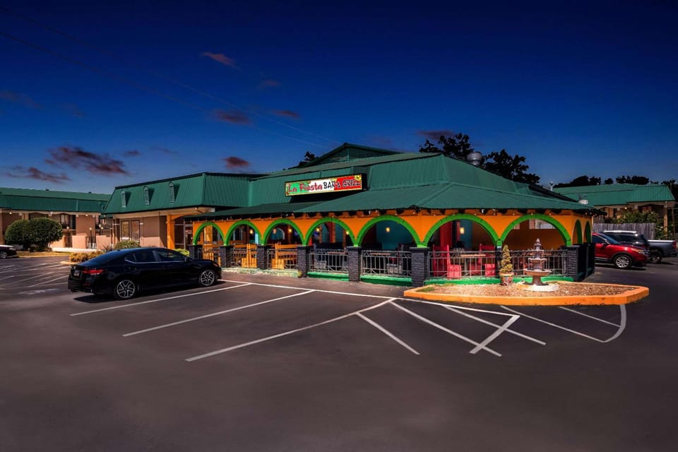 Quality Inn Tullahoma Hotel in Tennessee