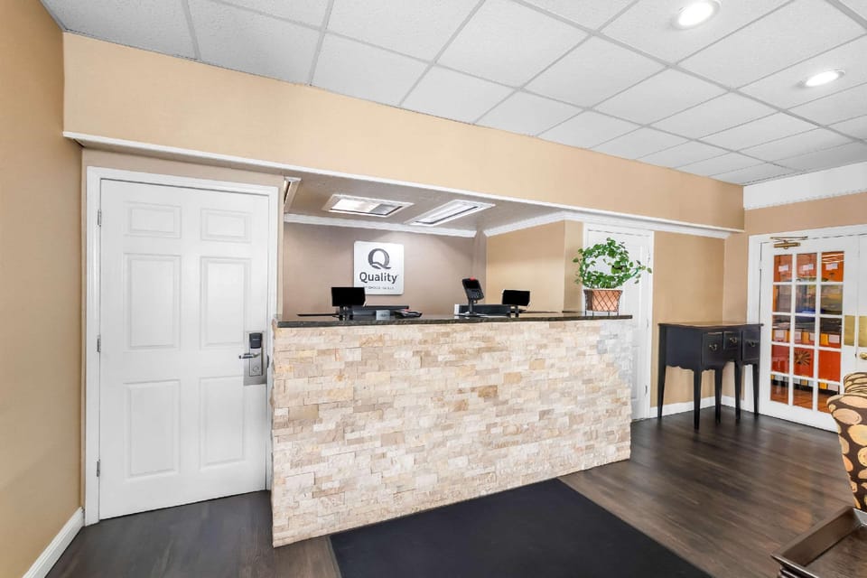 Quality Inn Tullahoma Hotel in Tennessee