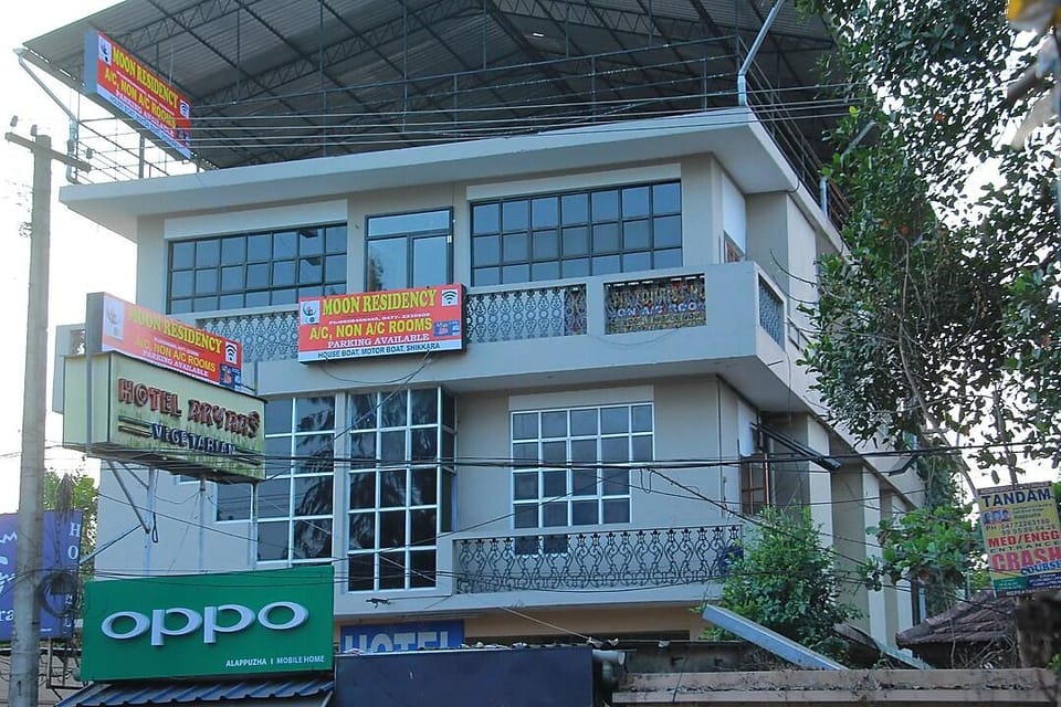 Moon Residency Hotel in Alappuzha