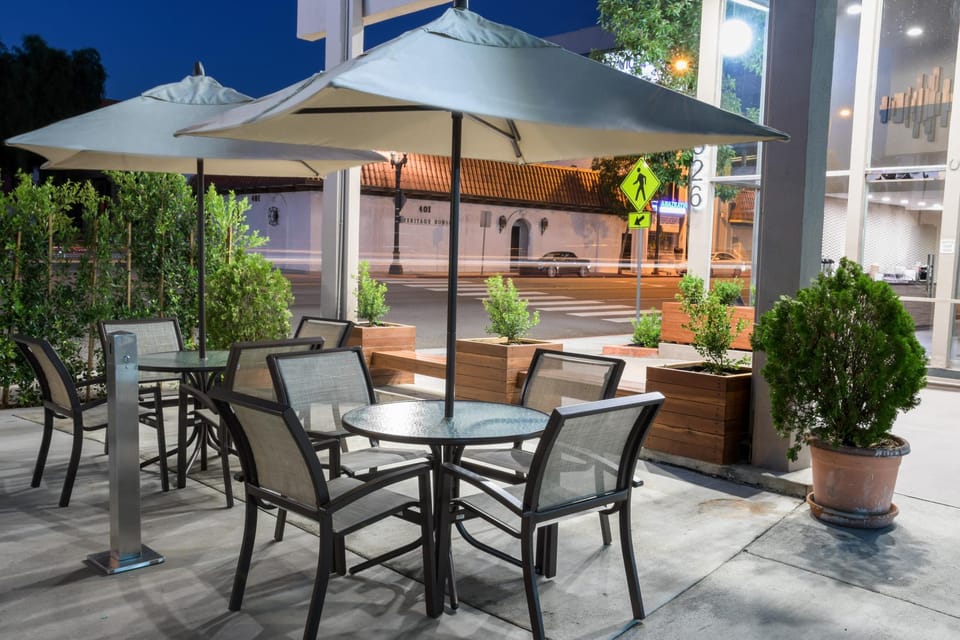 Hotel Xilo Hotel in Glendale