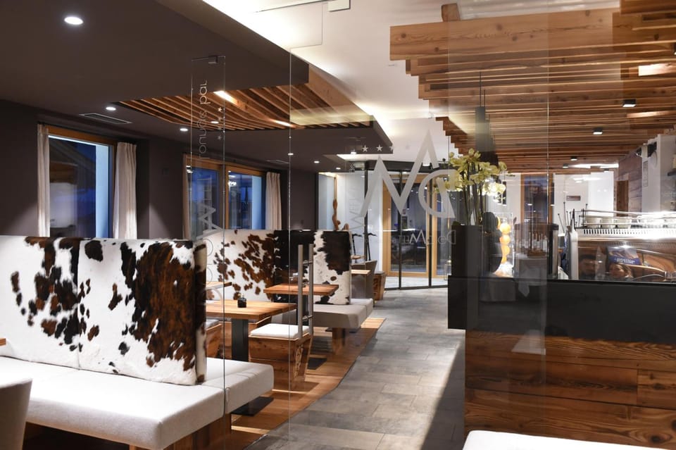 Bar/lounge