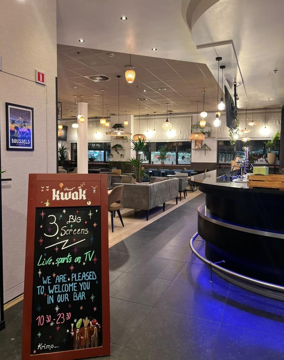 Bar/lounge