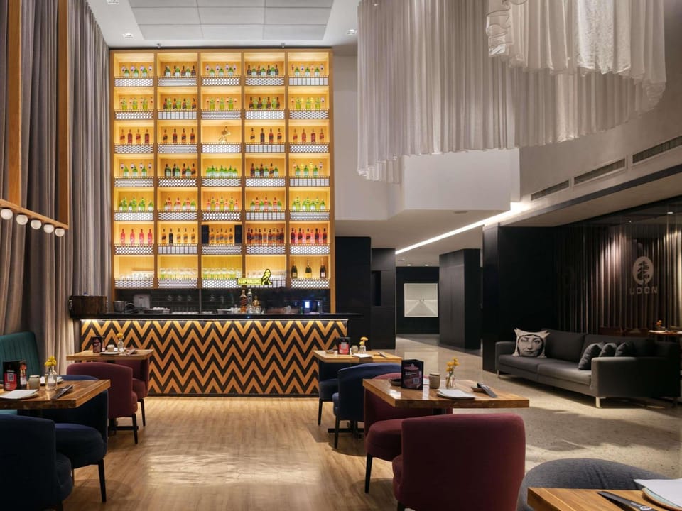 Bar/lounge