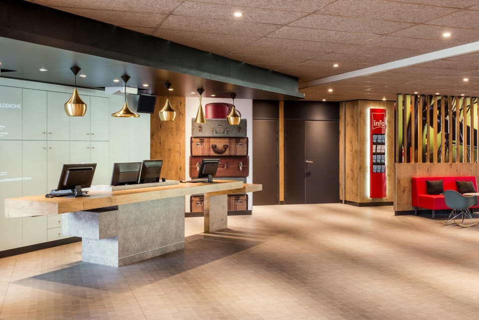 Ibis Saint Quentin En Yvelines Velodrome Hotel in Montigny-le-Bretonneux