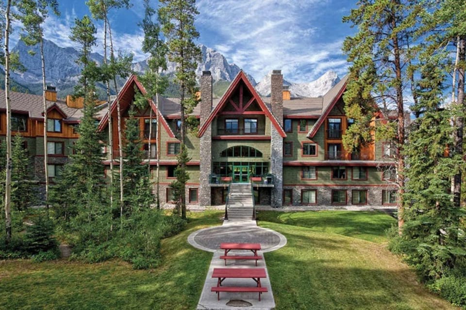 WorldMark Canmore Banff Hotel in Canmore