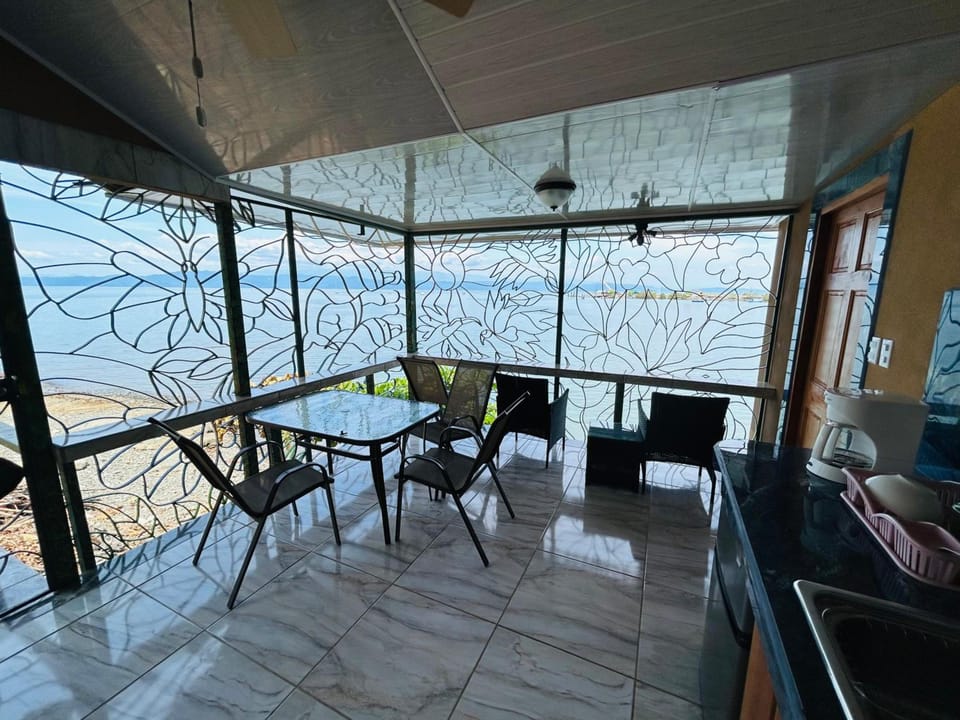 Cabinas Jimenez Hotel in Puntarenas Province