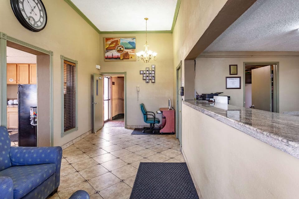 Rodeway Inn Farmington Hotel in Farmington