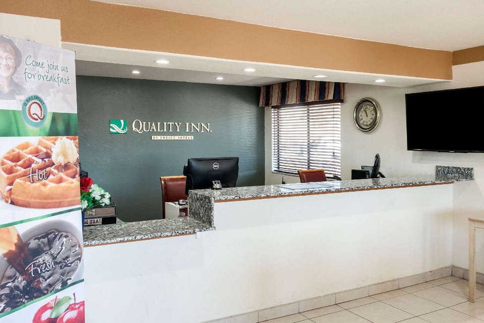 Quality Inn Hotel in Albuquerque
