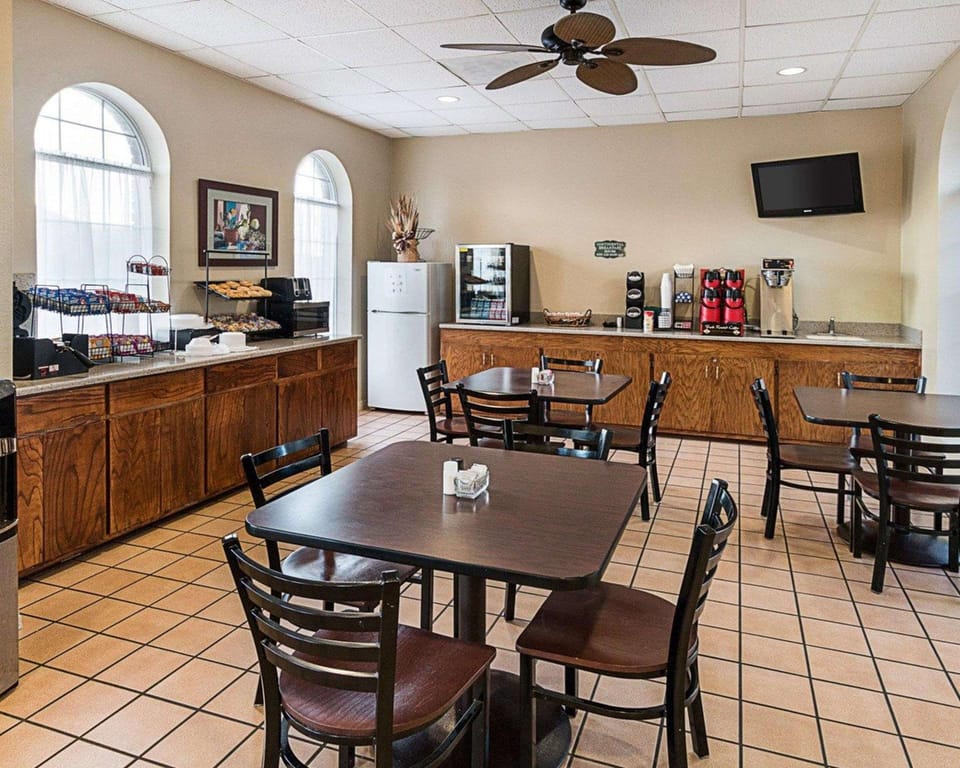 Rodeway Inn San Angelo South Hotel in San Angelo
