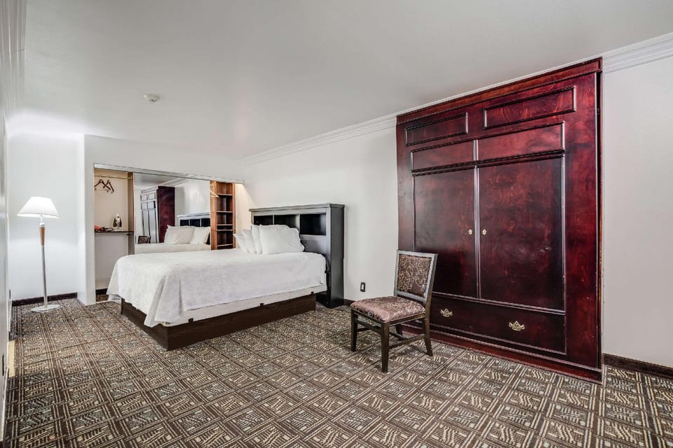 Suite room