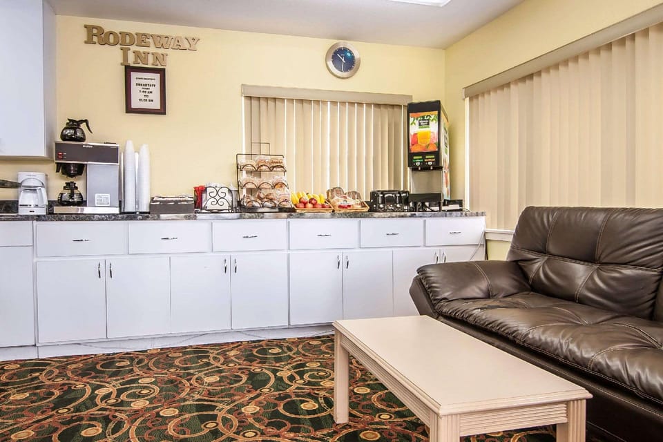 Rodeway Inn Willamette River Hotel in Corvallis