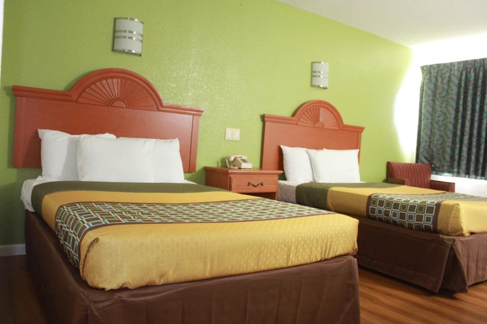 Royal Inn Motel in Mount Vernon