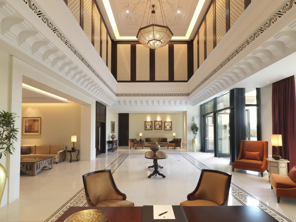 Bab Al Qasr Residence Hotel in Abu Dhabi