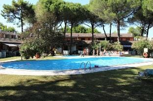 Beautiful Resort with private terrace - Pool - Childrens Games Hotel in Bibione