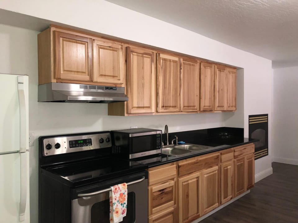Cedar Inn & Suites Hotel in Stateline