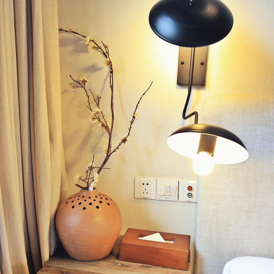Seclusive Life in Landscape Hotel in Zhejiang