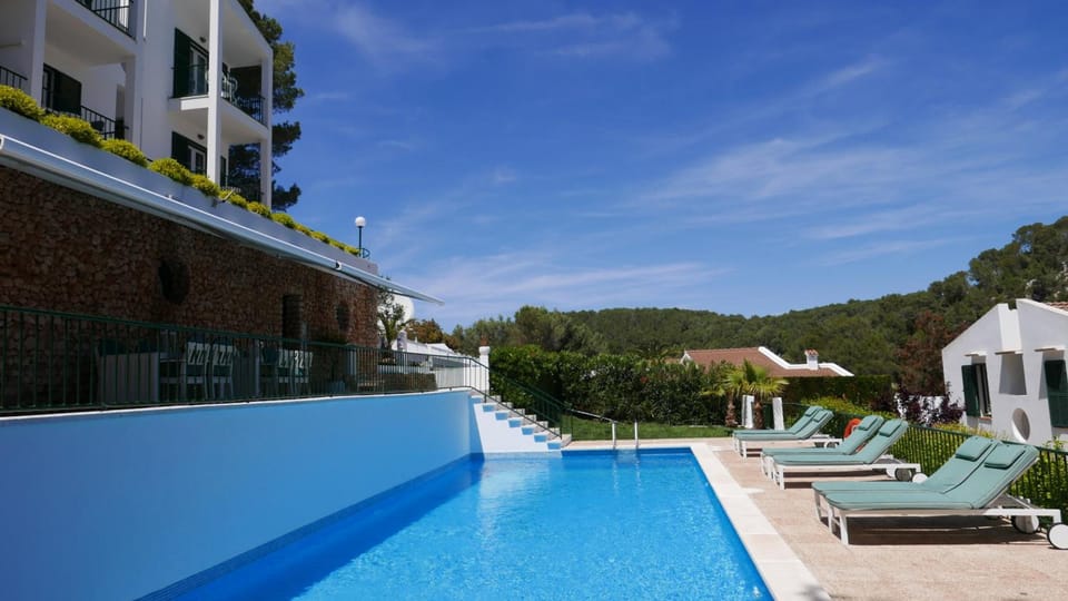 Desmais Apartments Apartment hotel in Serpentona