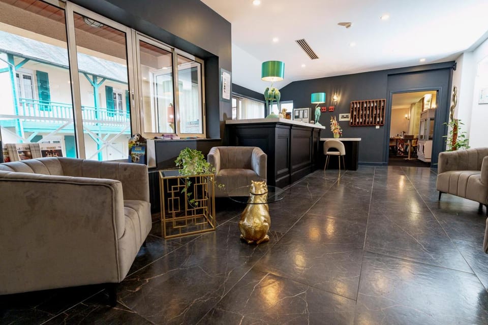 Logis Hotel Le Parc Hotel in Moulins