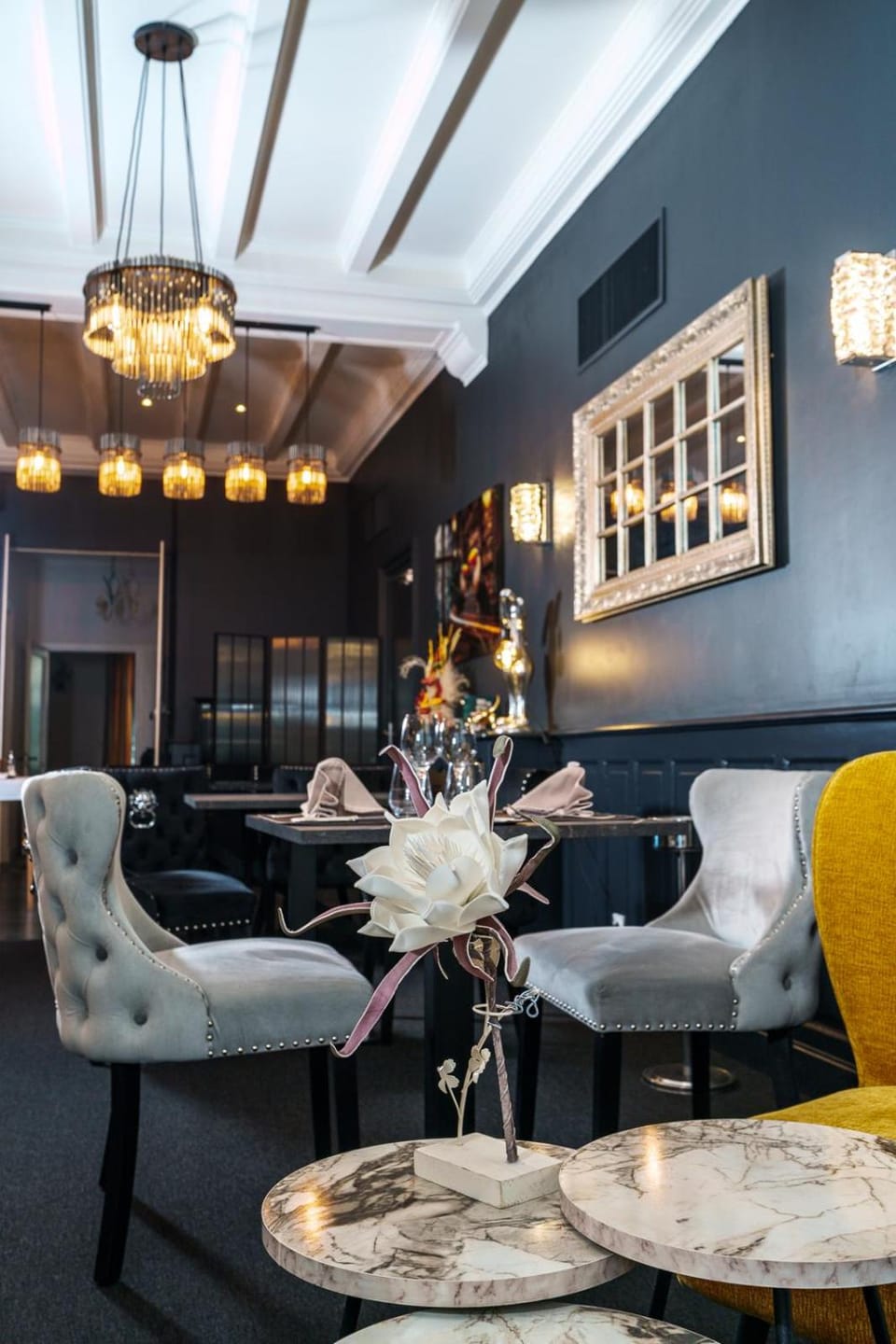 Logis Hotel Le Parc Hotel in Moulins