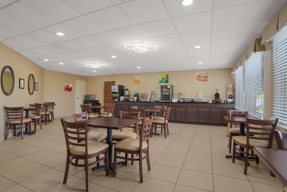 Quality Inn & Suites Chambersburg Northeast Hotel in Pennsylvania