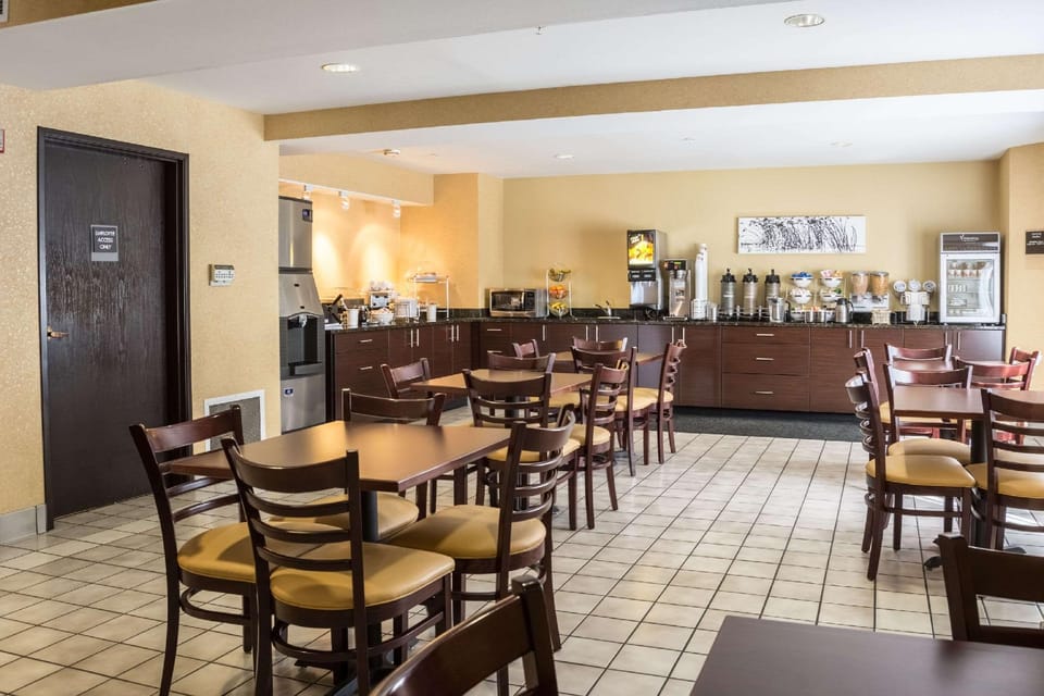 Sleep Inn Bend Crossroads Plaza Hotel in Bend